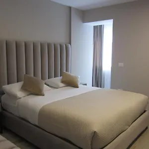 Hotell Freddy's Tirana