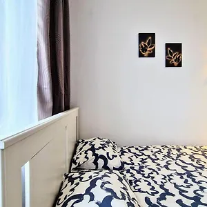 Hostel Meander Natolin Blisko Metra